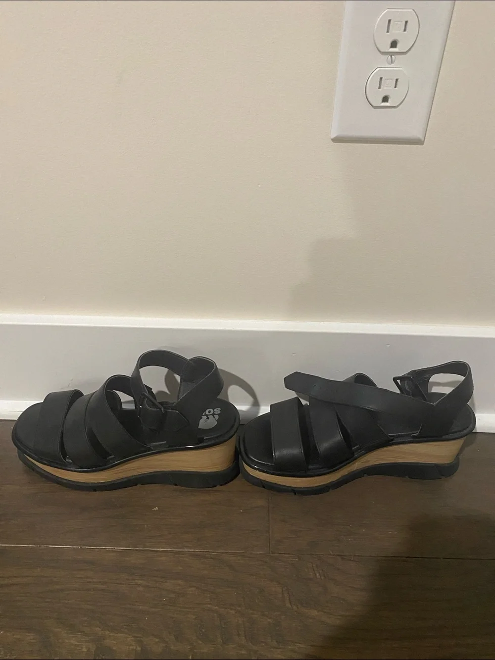 Sorel Black Leather Platform Sandals with Wood-Tone Sole